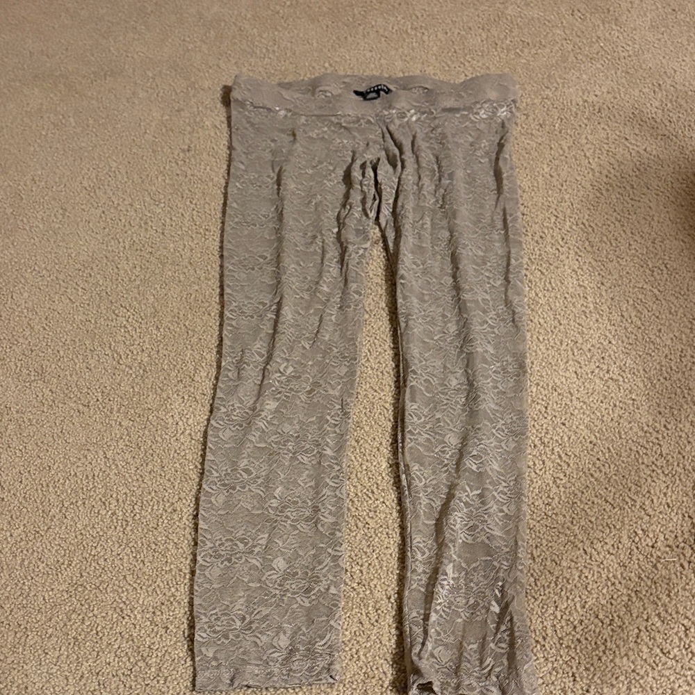 Bozzolo Lace Tan Apparel